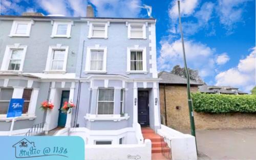 Fulwell and Hampton Hill Apartment | Studio at 113b - a home away from home