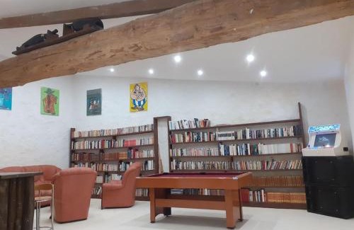 Verdelot Apartment | studio atypique et reposant