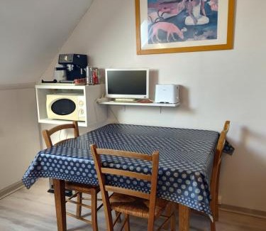 Universite House | Studio au 2e étage de notre maison de ville