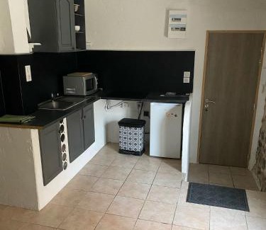 Lorgues Apartment | Studio au cœur du village