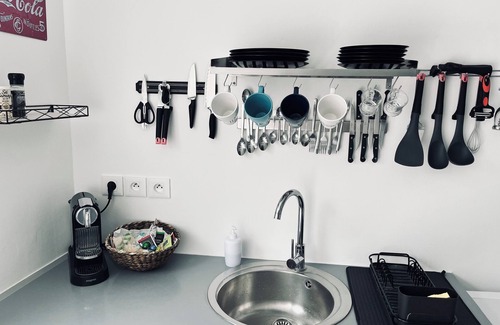 Toulon Apartment | Studio au Calme Entre mer et Montagnes