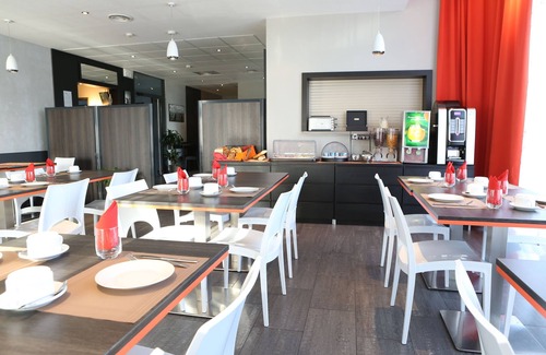 Chevilly-Larue Apartment | Studio av/Balcon | Près de Paris | 2 min du Tram