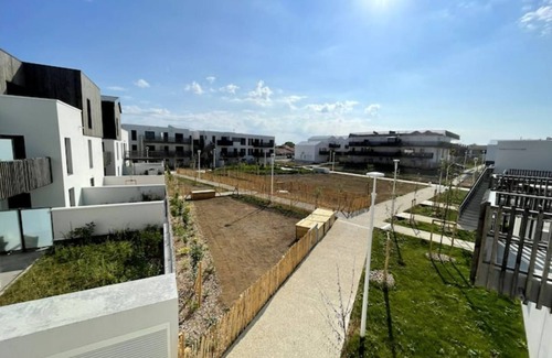 Puilboreau Apartment | Studio Avec Balcon et Parking!