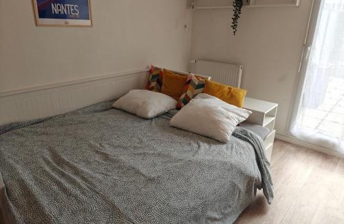Vieux Malakoff Apartment | Studio avec grande terrasse gare Sud