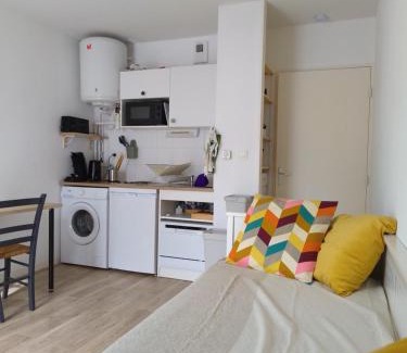 Vieux Malakoff Apartment | Studio avec grande terrasse gare Sud