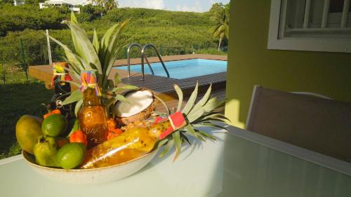 Sainte-Anne Apartment | Studio avec piscine, à 3 minutes à pied des plages