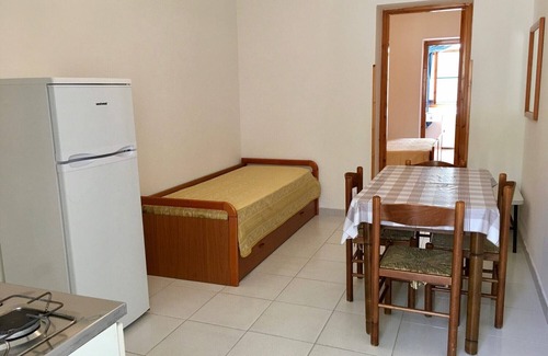 Chiesiola Apartment | Studio 'Baia Falcone-Basic Studio 402' with Sea View, Wi-Fi and Air Conditioning