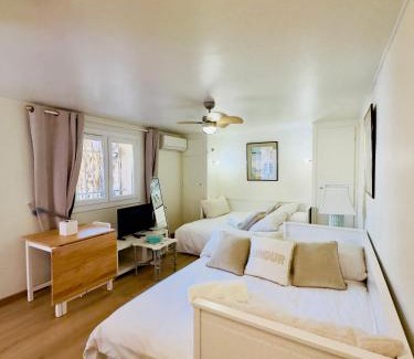 Cogolin Apartment | Studio Beausoleil Cosy Terrace