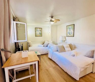 Cogolin Apartment | Studio Beausoleil Cosy Terrace