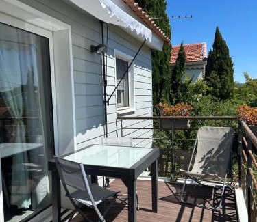 Hyeres Apartment | Studio bord de mer 1 lit double 1 lit simple