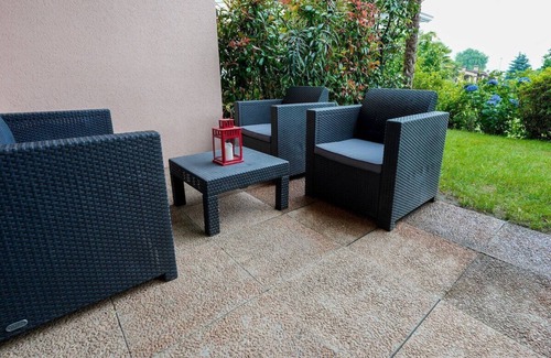 Caslano Apartment | Studio by the Pool Swisshomebnb