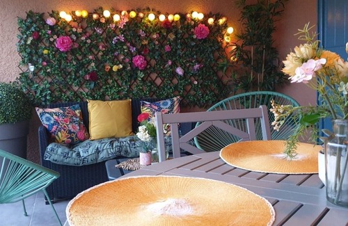Giens Apartment | Studio by the sea, private parking, beautiful garden terrace, sandy beach 50m