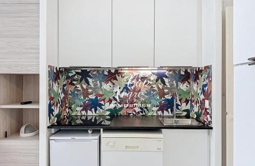 Le Lavandou Apartment | Studio cabine entièrement rénové classé 2 étoiles à 50m de la plage de Pramousquier
