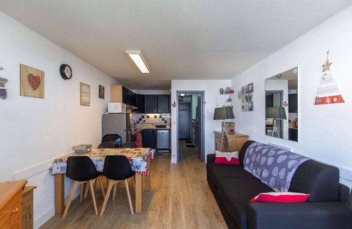 La Mongie Apartment | Studio cabin 5 people, balcony, equipped kitchen, ski locker