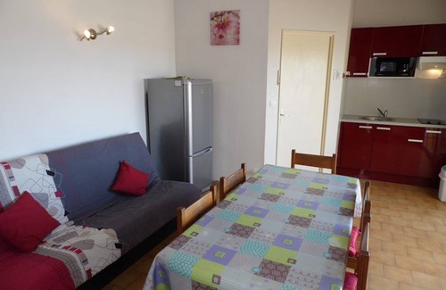 Marseillan Plage Apartment | Studio cabin mezzanine apt, 4-6 sleeps, private parking, near beach