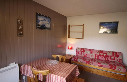 Auris Apartment | Studio cabine 3 personnes, pied des pistes avec balcon et parking, Auris en Oisans - FR-1-297-267