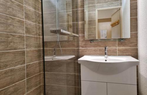 Flaine Apartment | Studio Cabine 5p Résidence Sagittaire, Flaine Forêt, Proche Pistes et Commerces - FR-1-687-9