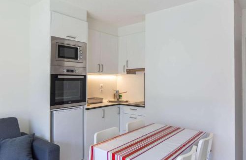 Eaux-Bonnes Apartment | Studio cabine 6 pers, pistes à proximité, balcon, cave à skis, cuisine équipée - FR-1-400-110