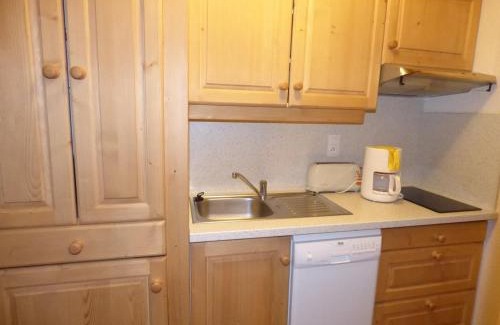 Les Saisies Apartment | Studio cabine aux Saisies, 5 pers, balcon exposé sud - FR-1-594-109