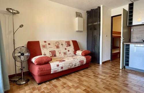 Argeles Plage Apartment | Studio cabine avec piscine, parking privé et loggia – 4 couchages, proche mer et commerces - FR-1-225-818