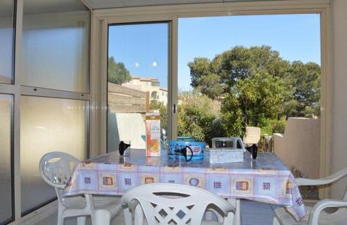 Saint-Pierre-la-Mer House | Studio Cabine Mezzanine 4 Pers avec Piscine et Parking - Proche Plage et Centre à Saint Pierre La Mer - FR-1-229D-239