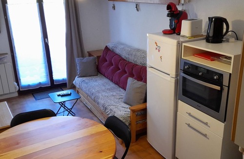 Ax-les-Thermes Apartment | Studio-cabine Plateau de Bonascre