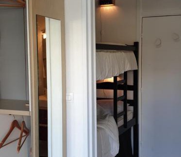 Le Couchant Apartment | STUDIO CABINE PREMIERE LIGNE Rés avec piscine.