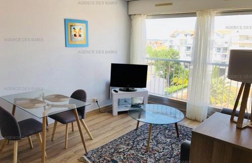 Arcachon Apartment | Studio Cabine Renové à 200m de la Plage - Parking Privé - FR-1-433-37