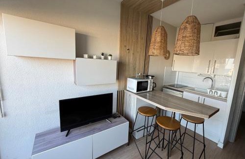 Carnon-Plage Apartment | Studio Cabine Vue mer et Port