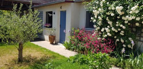 Thomery Apartment | Studio Carpe Diem proche Fontainebleau