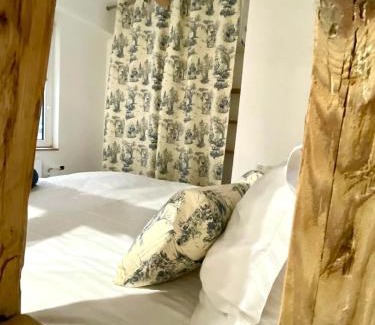 Historic Center Apartment | Studio Cathédrale