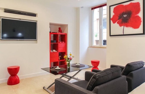 Old Town Apartment | Studio charm in the heart of Old Nice