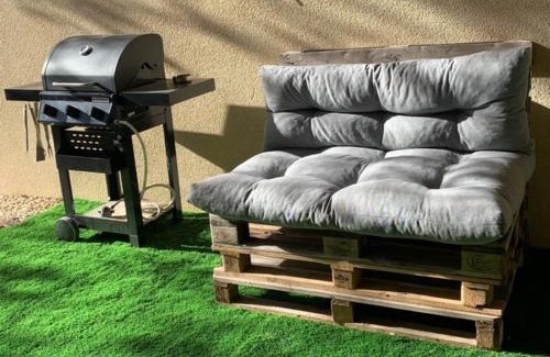 Saint-Didier Apartment | Studio climatisé et tout équipé