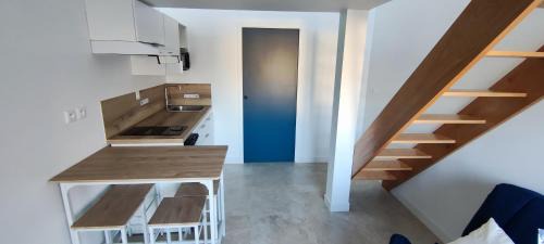 Digne-les-Bains Apartment | Studio climatisé dans une propriété calme