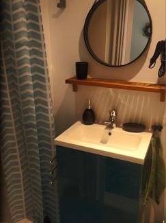 Coulommiers Apartment | studio climatisé, indépendant avec baie vitrée et jolie terrasse