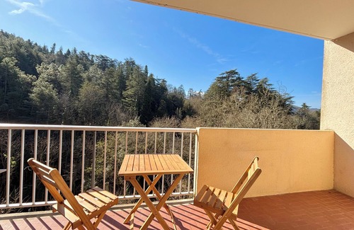 Vals-les-Bains Apartment | Studio close to the Spa and Park