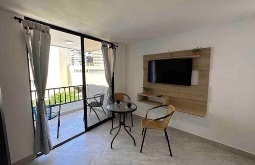 Barrio Centro Apartment | Studio apartment for rent in Rodadero Santa Marta one block from the beach.