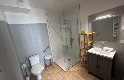 La Hisse Apartment | Studio cocooning aux portes de DINAN PMR rez de chaussée