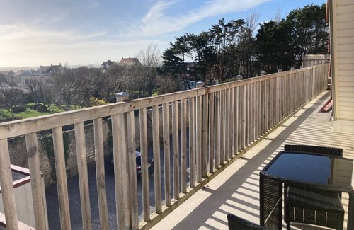 Ambleteuse Apartment | Studio-Comfort-Ensuite with Shower-Sea view-balcon