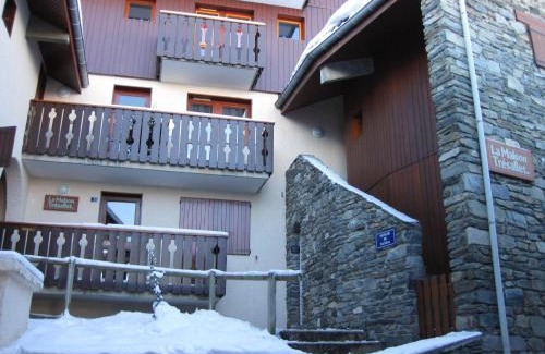 Montchavin Apartment | Studio confortable au cœur de Montchavin avec casier à skis et accès télécabine - FR-1-181-2551