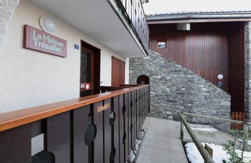 Montchavin Apartment | Studio confortable au cœur de Montchavin avec casier à skis et accès télécabine - FR-1-181-2551