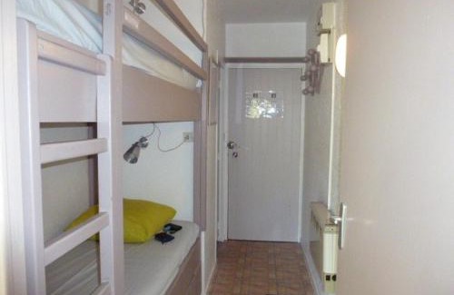Arette Apartment | Studio confortable avec balcon et casier à skis, 4/6 personnes, au pied des pistes - FR-1-602-40