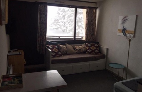 Arette Apartment | Studio confortable pour 4 avec ascenseur et balcon à Arette - FR-1-602-96