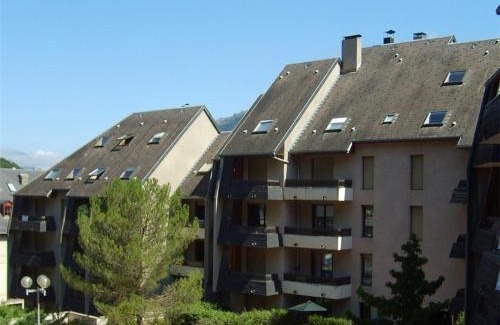 Bagneres-de-Luchon Apartment | Studio cosy à Luchon - Balcon, garage privé, animaux admis, télécabine à proximité - FR-1-313-183