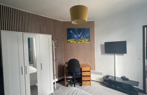 Delacroix Apartment | Studio cosy proche de Paris