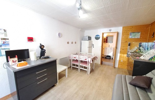 Murol Apartment | Studio dans le bourg médiéval de Murol