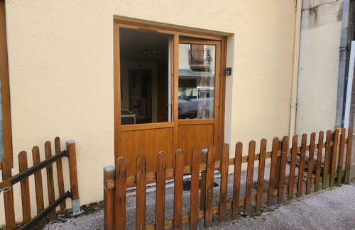 Murol Apartment | Studio dans le bourg médiéval de Murol