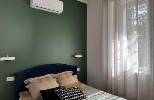 La Londe-les-Maures Apartment | Studio dans un Château exceptionnel du 18è siècle