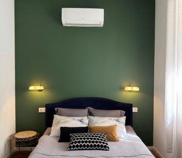 La Londe-les-Maures Apartment | Studio dans un Château exceptionnel du 18è siècle