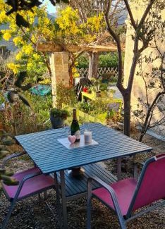 Claviers Apartment | Studio de charme + terrasse : Verdon, lac, plages